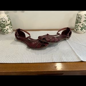 American Eagle sandals